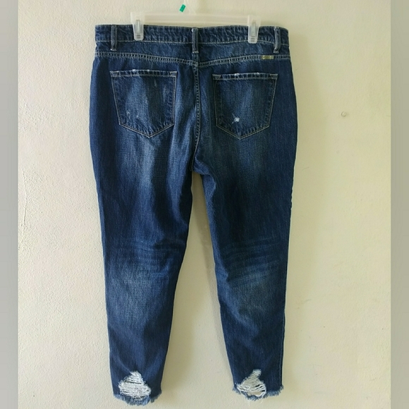 Kancan Distressed Raw Hem - Picture 2 of 7